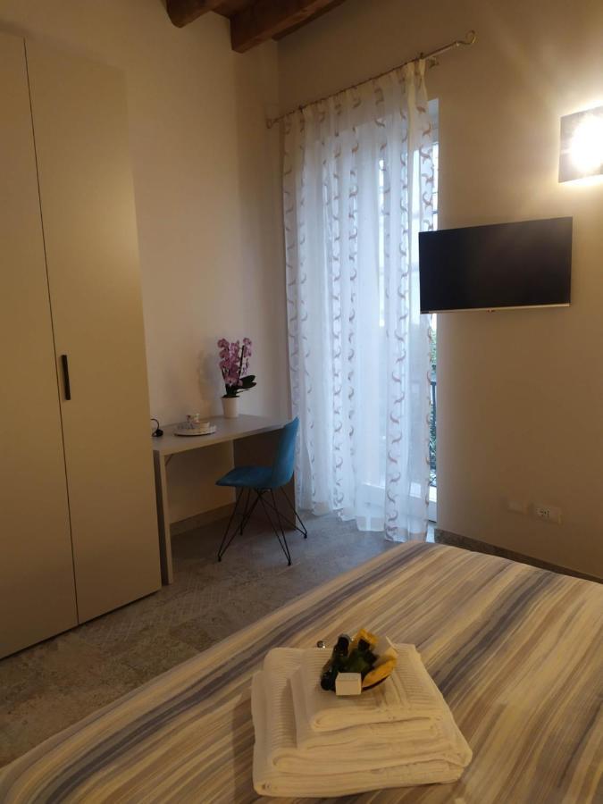 Corte Trento Desenzano del Garda Buitenkant foto